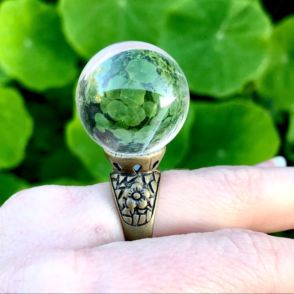 Crystal ball ring psychic scrying oracle occult - Picture 1 of 7